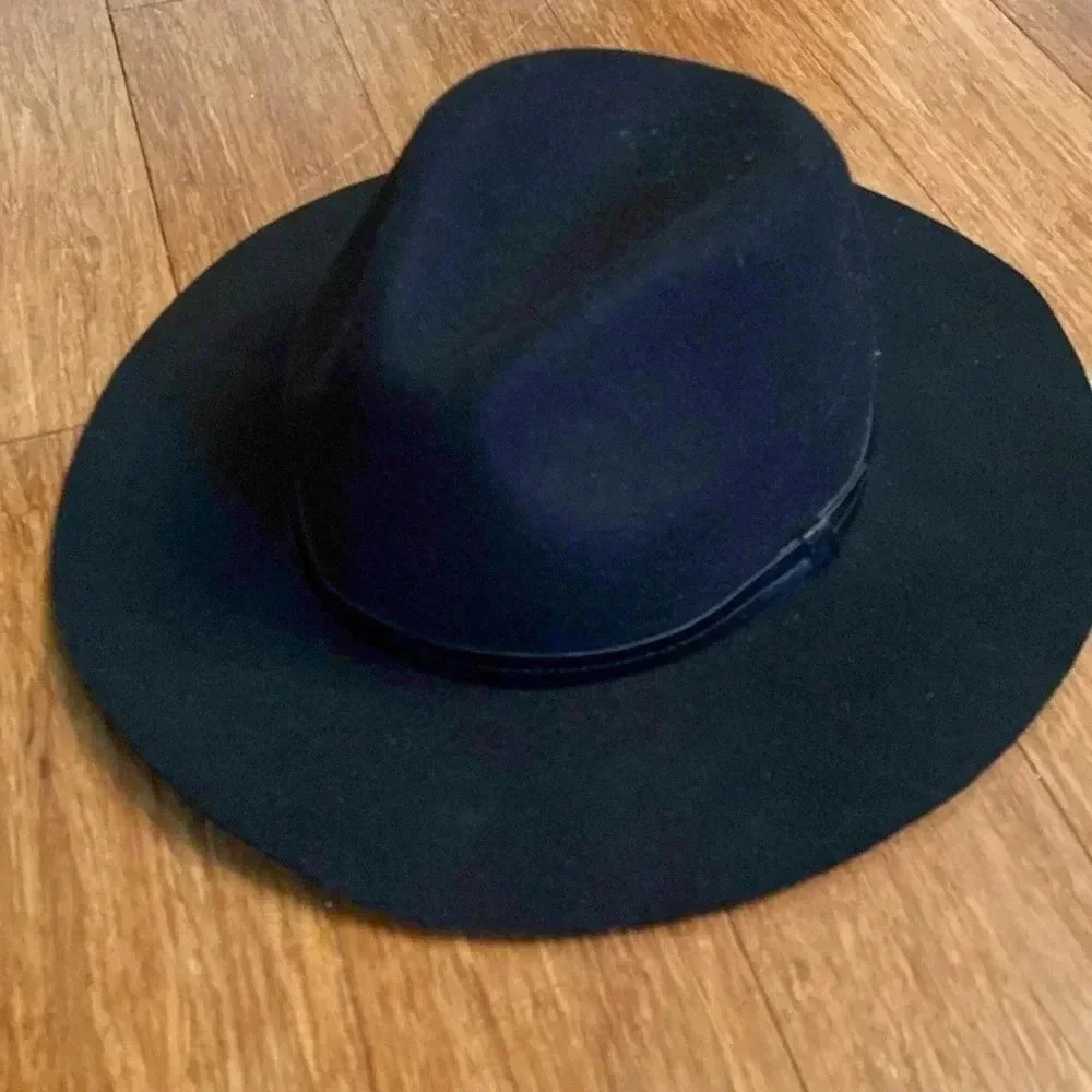 Black wool hat - ecote - 1 size- 3 in brim